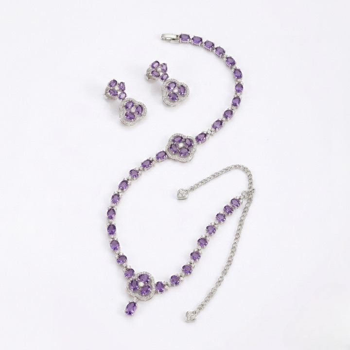 Elegant Purple Amethyst Flower Pendant Necklace – Silver Plated Crystal Necklace